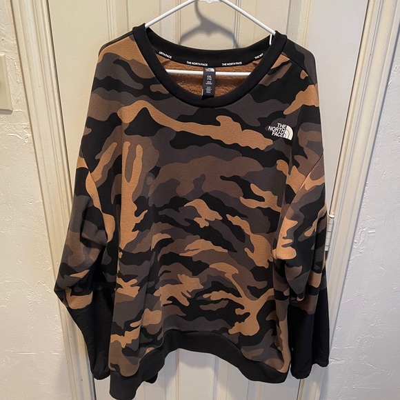 north face camo sweatshirt